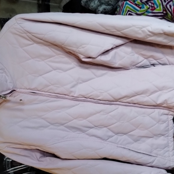 Comfy, cozy, reversible pink jacket - Picture 3 of 3